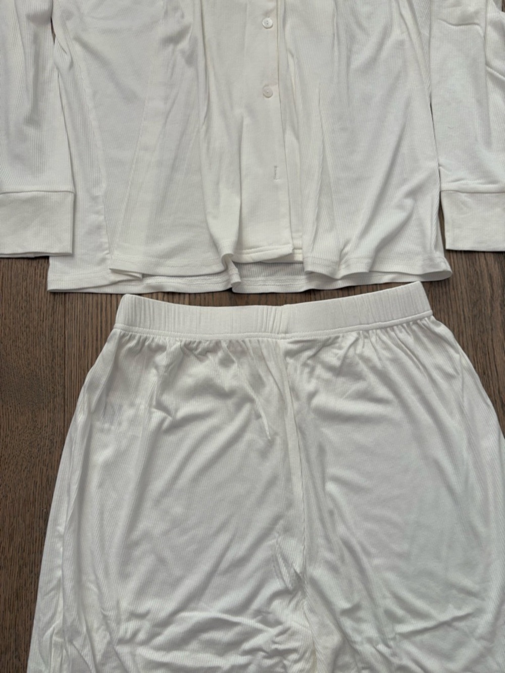 Soft Ribbed Lounge Set - Picture 2 of 3